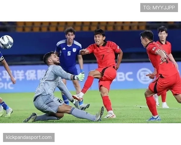 韩国队近三场国际赛事，战术调整明显，冲击力持续展现